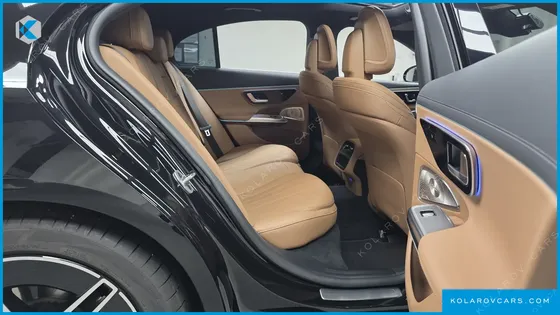 MERCEDES E-CLASS E300 4MATIC AMG LINE