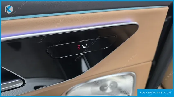 MERCEDES E-CLASS E300 4MATIC AMG LINE