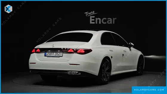 MERCEDES E-CLASS E200 AVANTGARDE