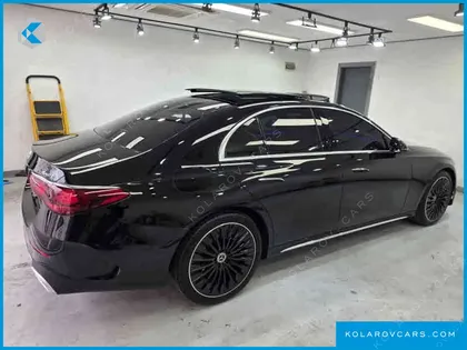 MERCEDES E-CLASS E300 4MATIC AMG LINE