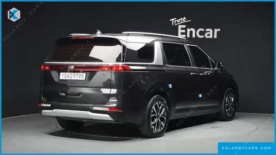 KIA CARNIVAL 9-SEATER PRESTIGE