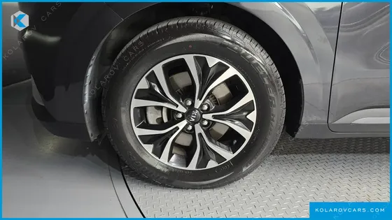 KIA CARNIVAL 9-SEATER PRESTIGE