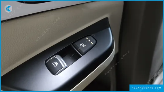 KIA CARNIVAL 9-SEATER PRESTIGE