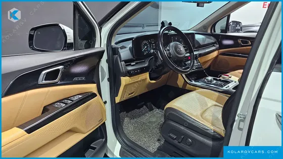 KIA CARNIVAL 9-SEATER SIGNATURE
