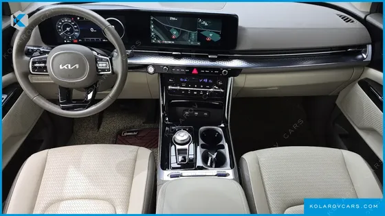 KIA CARNIVAL GASOLINE 9-SEATER HI-LIMOUSINE
