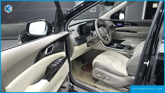 KIA CARNIVAL GASOLINE 9-SEATER HI-LIMOUSINE