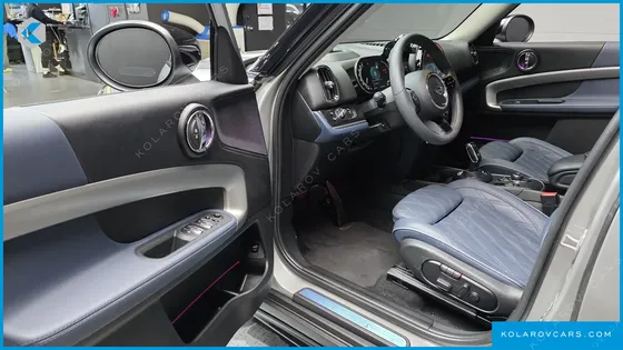 MINI COUNTRYMAN ALL4 CLASSIC LAUNCH PACK