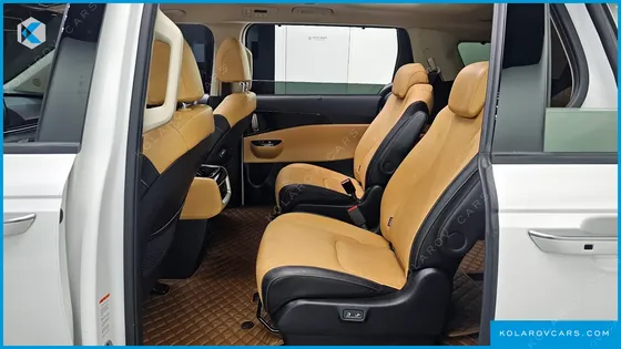 KIA CARNIVAL 9-SEATER NOBLESSE