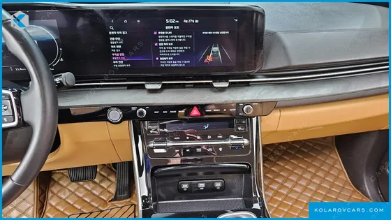 KIA CARNIVAL 9-SEATER NOBLESSE