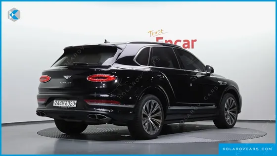 BENTLEY BENTAYGA 4.0 V8 AZURE