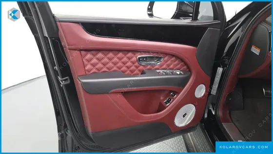 BENTLEY BENTAYGA 4.0 V8 AZURE