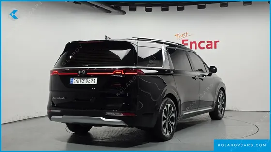 KIA CARNIVAL 9-SEATER SIGNATURE