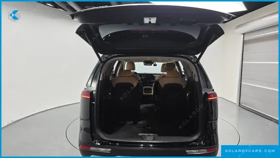 KIA CARNIVAL 9-SEATER SIGNATURE