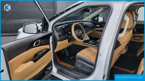 KIA CARNIVAL 7-SEATER SIGNATURE