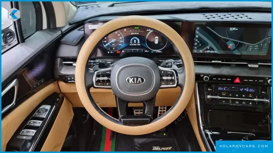 KIA CARNIVAL 7-SEATER SIGNATURE
