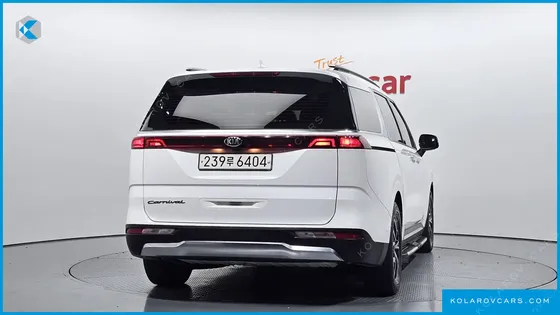 KIA CARNIVAL 9-SEATER NOBLESSE
