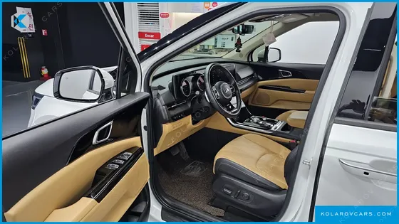 KIA CARNIVAL 9-SEATER NOBLESSE