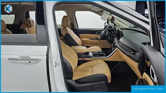 KIA CARNIVAL 9-SEATER NOBLESSE