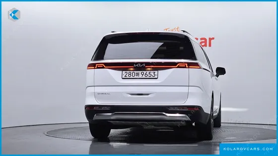KIA CARNIVAL GASOLINE 9-SEATER NOBLESSE