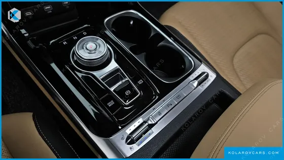 KIA CARNIVAL GASOLINE 9-SEATER NOBLESSE