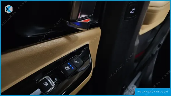 KIA CARNIVAL GASOLINE 9-SEATER NOBLESSE