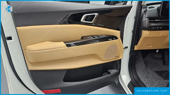 KIA CARNIVAL GASOLINE 9-SEATER NOBLESSE