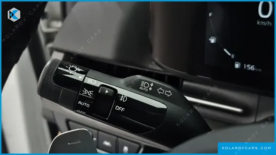 KIA CARNIVAL GASOLINE 9-SEATER NOBLESSE