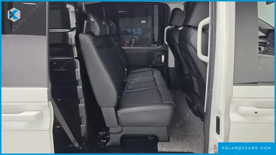 HYUNDAI STARIA L3.5 CARGO 5-SEATER