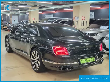 BENTLEY FLYING SPUR 4.0 AZURE