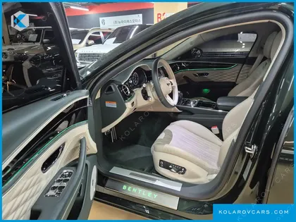 BENTLEY FLYING SPUR 4.0 AZURE