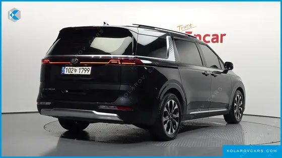 KIA CARNIVAL 9-SEATER SIGNATURE