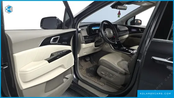 KIA CARNIVAL 9-SEATER SIGNATURE