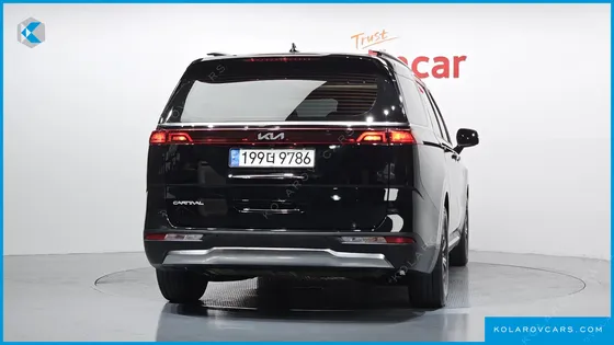 KIA CARNIVAL 9-SEATER SIGNATURE