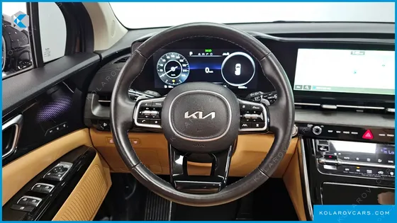 KIA CARNIVAL 9-SEATER SIGNATURE