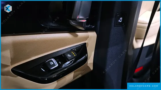 KIA CARNIVAL 9-SEATER SIGNATURE