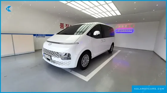 HYUNDAI STARIA CARGO 3-SEATER