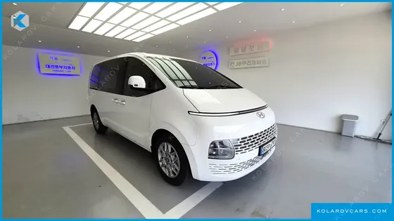 HYUNDAI STARIA CARGO 3-SEATER
