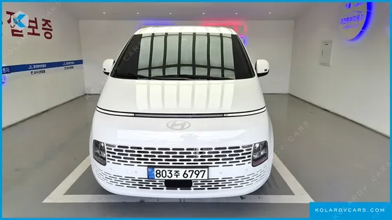 HYUNDAI STARIA CARGO 3-SEATER