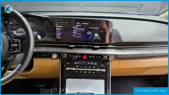 KIA CARNIVAL 9-SEATER SIGNATURE