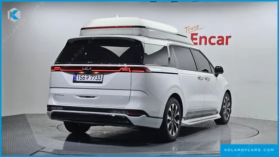 KIA CARNIVAL 9-SEATER HI-LIMOUSINE