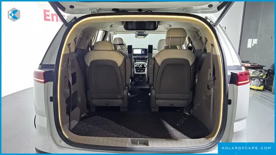 KIA CARNIVAL 9-SEATER HI-LIMOUSINE