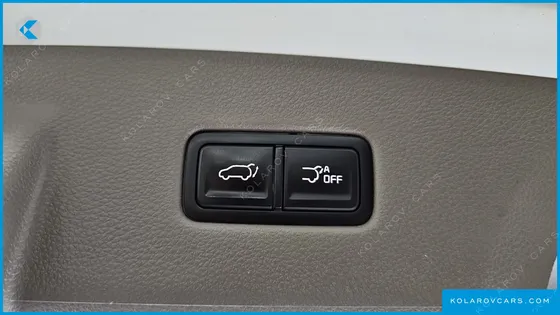 KIA CARNIVAL 9-SEATER HI-LIMOUSINE