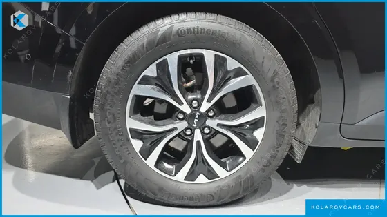 KIA CARNIVAL 11-SEATER SIGNATURE