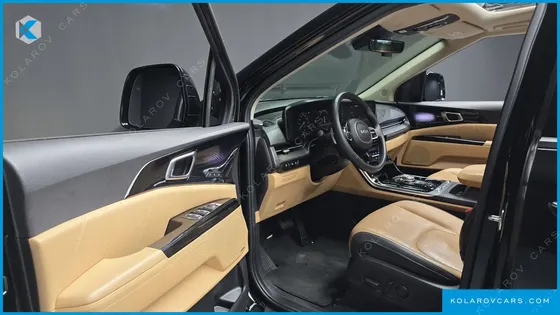 KIA CARNIVAL 11-SEATER SIGNATURE