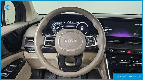 KIA CARNIVAL 9-SEATER NOBLESSE