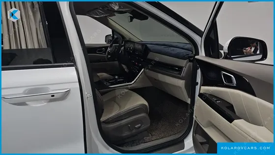 KIA CARNIVAL GASOLINE 9-SEATER HI-LIMOUSINE