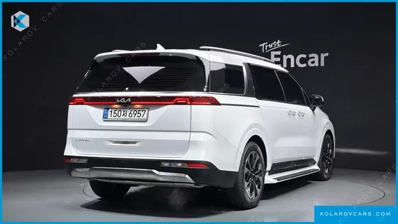 KIA CARNIVAL GASOLINE 7-SEATER SIGNATURE