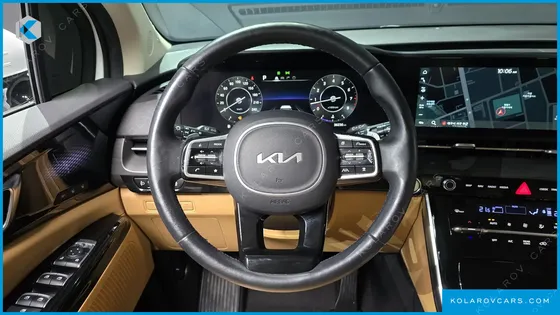KIA CARNIVAL GASOLINE 7-SEATER SIGNATURE
