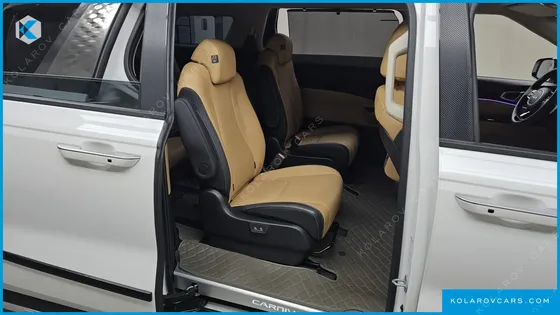 KIA CARNIVAL GASOLINE 9-SEATER NOBLESSE
