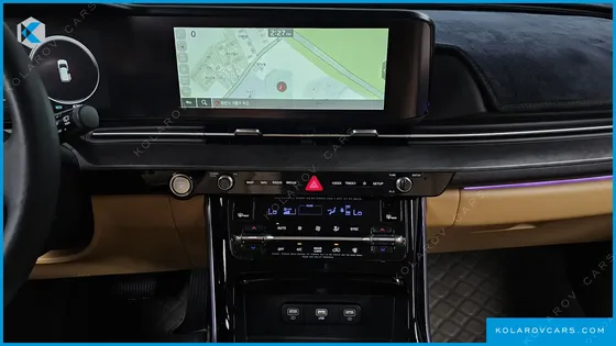 KIA CARNIVAL GASOLINE 9-SEATER NOBLESSE